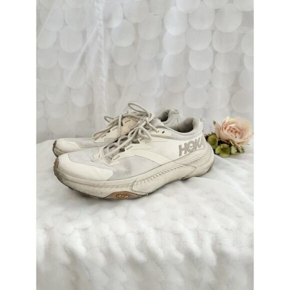Hoka One One Transport Running Shoes Womens Size 7 B White Beige Vibram Sole